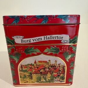 vintage Lambertz Aachen German musical cookie tin.